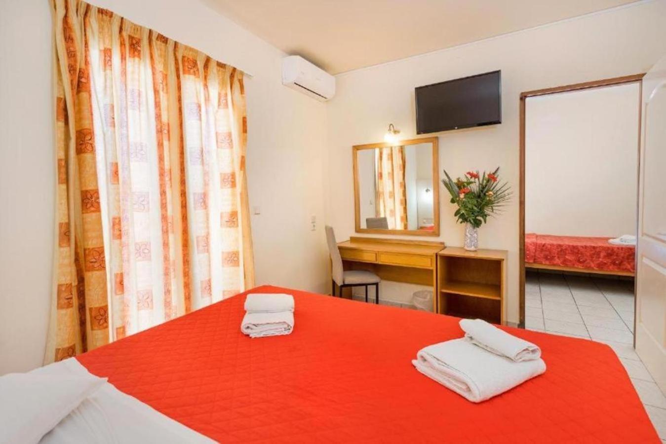 Eri Beach & Village Hotel Херсонисос Екстериор снимка