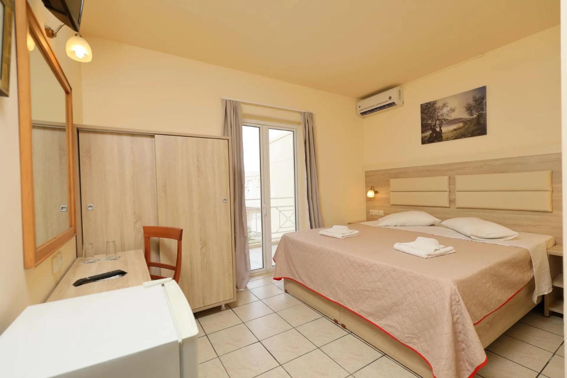 Eri Beach & Village Hotel Херсонисос Екстериор снимка