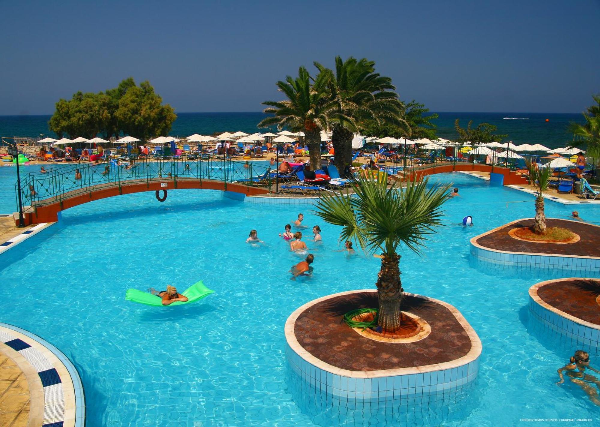 Eri Beach & Village Hotel Херсонисос Екстериор снимка